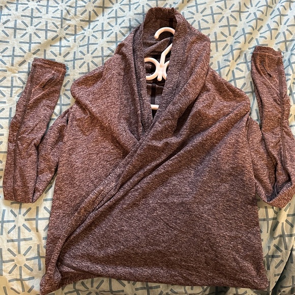 Ivivva Long Sleeve Shrug - Picture 3 of 3